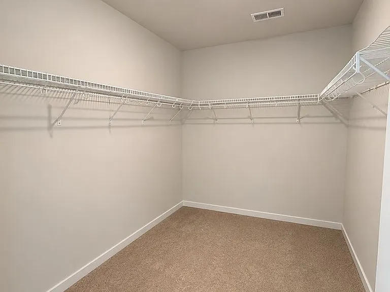428 Lundby Dr — Photo 20