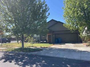 3102 SW Obsidian Ct, Redmond, OR 97756