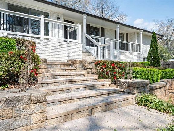 4th image of 620 Spalding Dr