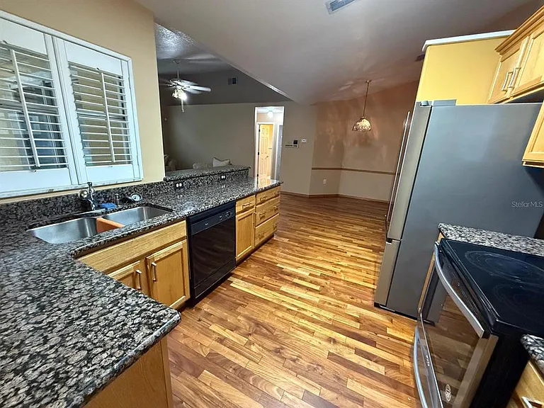 2430 Coco Bay Cir — Photo 18