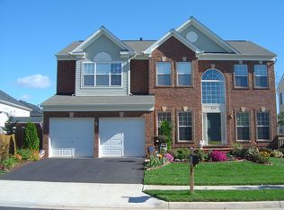 8351 Crackling Cedar Ln, Gainesville, VA 20155