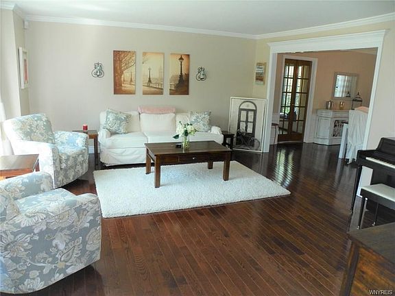 4th image of 331 Wellingwood Dr