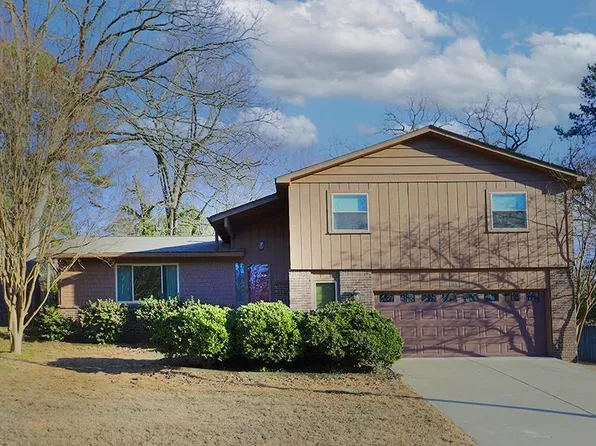 3109 Summit Ct, Little Rock, AR 72227