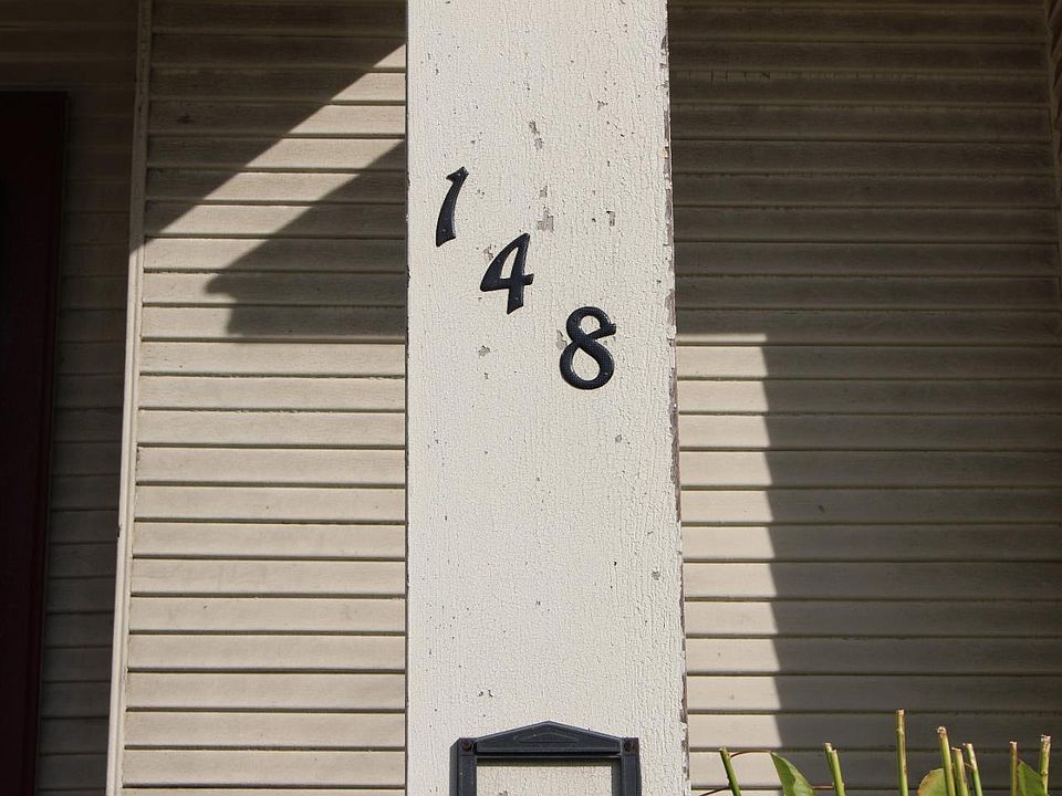 2nd image of 148 N 10th St