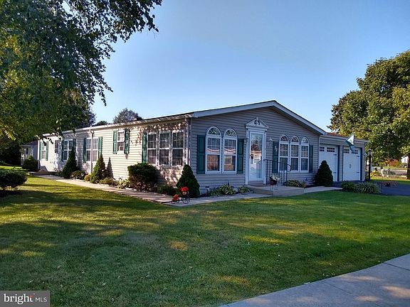 2nd image of 32 Williams Way