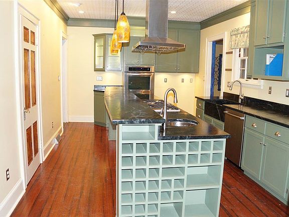 2nd image of 16 Tait Ln