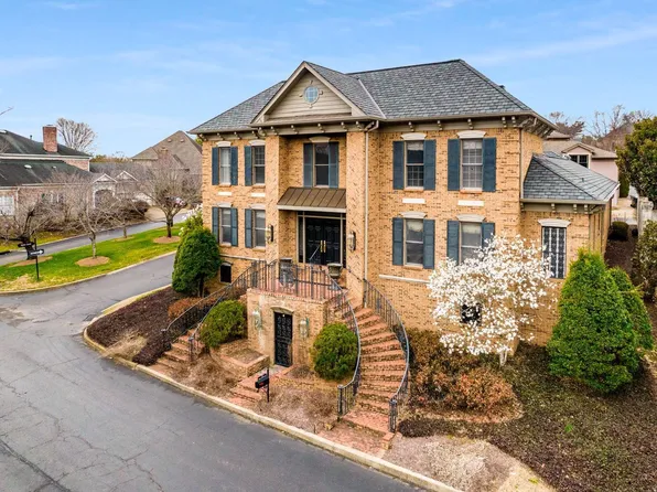 16 Westlake Dr, Nashville, TN 37205