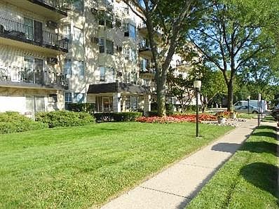 4th image of 5506 Lincoln Ave