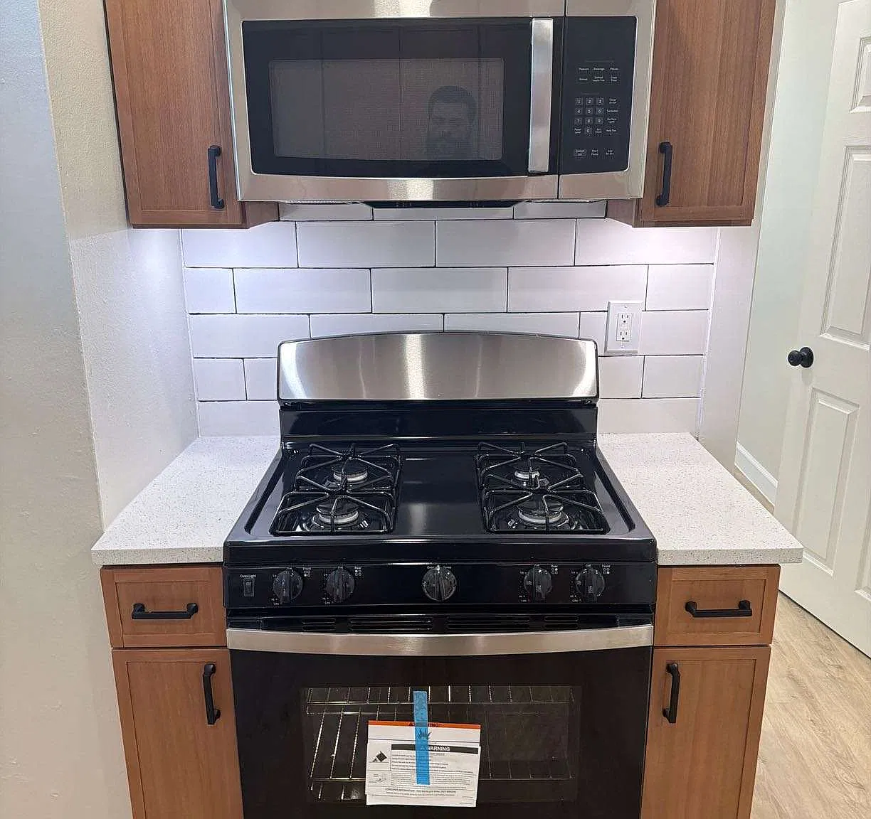 2 bed, $1,895 — Photo 1