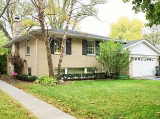 1313 Bonita Dr, Park Ridge, IL 60068