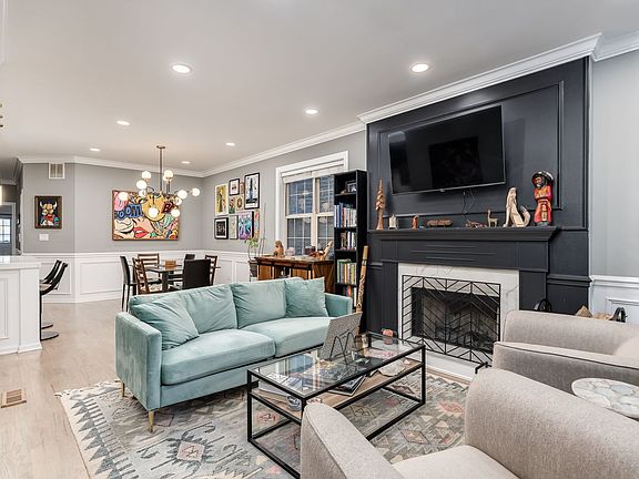 3rd image of 2710 W Haddon Ave #1