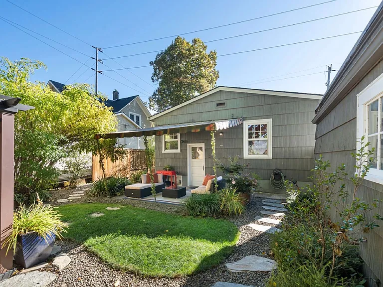 4115 SE Gladstone St — Photo 27
