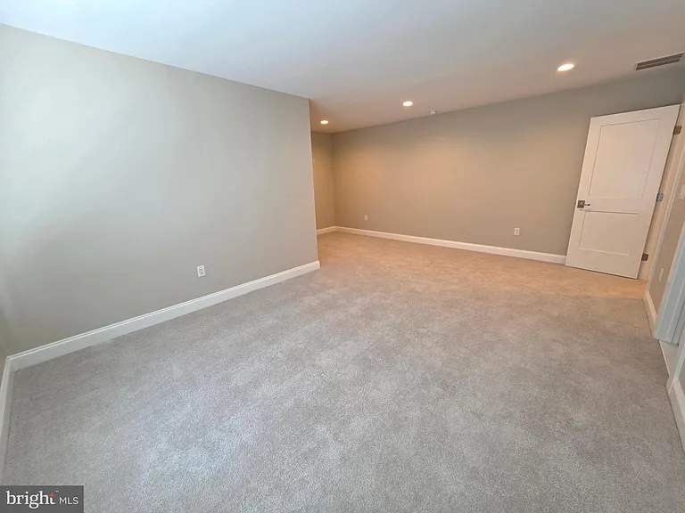 94 Wolf Creek Cir — Photo 43