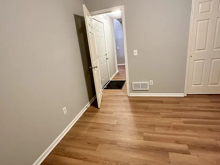 6942 S Park Dr — Photo 12