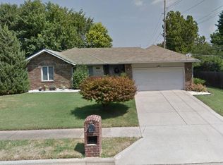 437 E Woodland St, Springfield, MO 65807