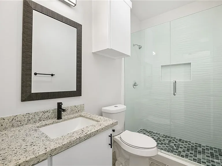 1006 Sugar Garden Dr #4 — Photo 7