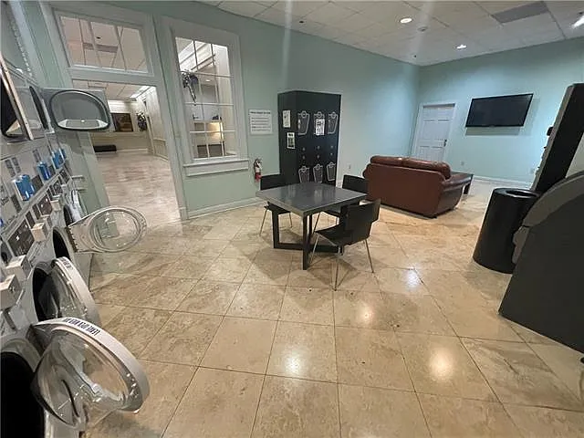 1205 Saint Charles Ave #814 — Photo 27