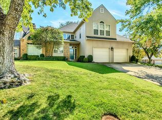 708 Aberdeen Rd, Edmond, OK 73025