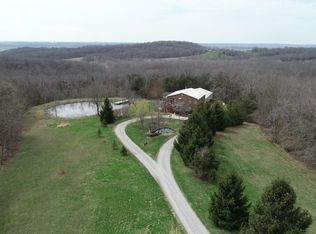 700 County Road 442, New Franklin, MO 65274