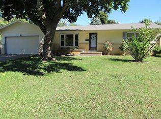 2202 S Maryland Ave, Springfield, MO 65807