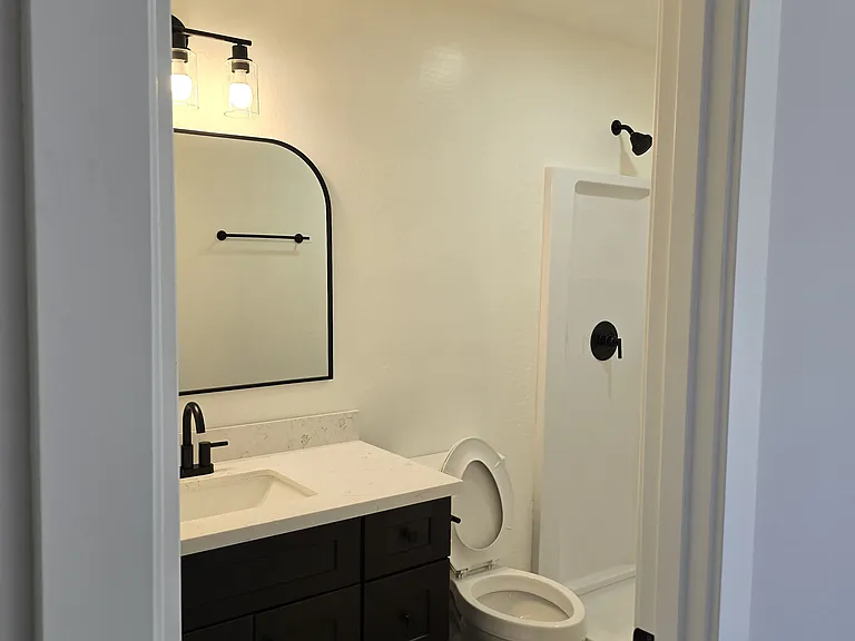 754 S 96th Pl #B — Photo 13