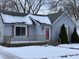 12753 Matthews St, Carleton, MI 48117