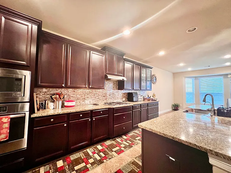 18607 Pelham Grove Ln — Photo 14