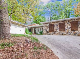 803 Lakeshore Dr, Berkeley Lake, GA 30096