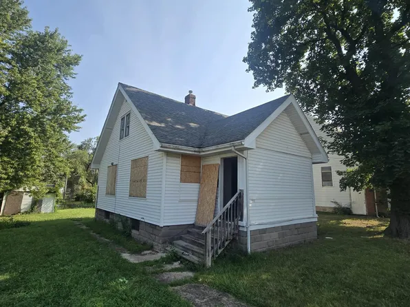 2111 W Ann St, Peoria, IL 61605