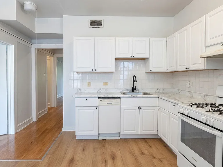 1442 W North Shore Ave #3 — Photo 3