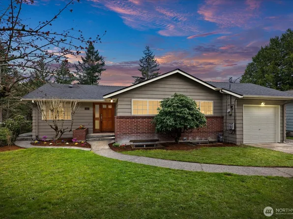12522 22nd Avenue NE, Seattle, WA 98125