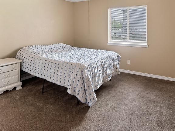 Unit Photo