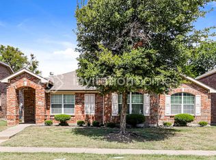 2146 Fair Weather Dr, Lancaster, TX 75146