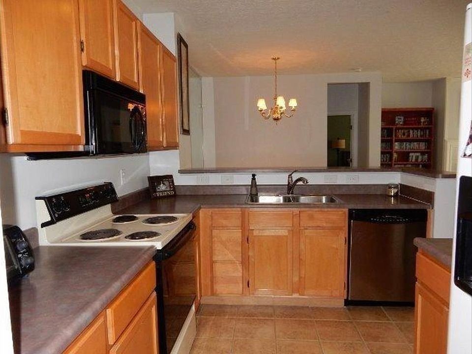 1st image of 7521F Mansion Cir