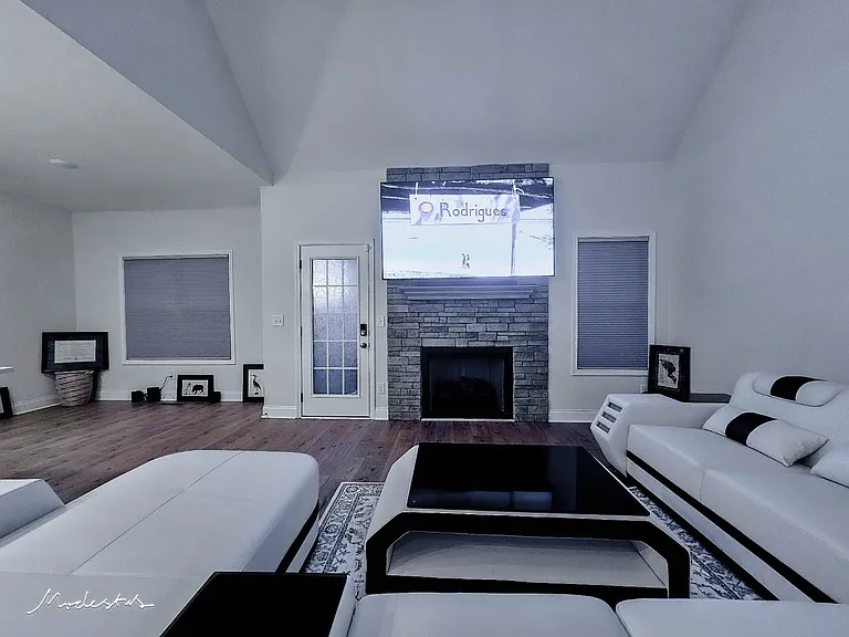 1718 Oak Forest Dr — Photo 47