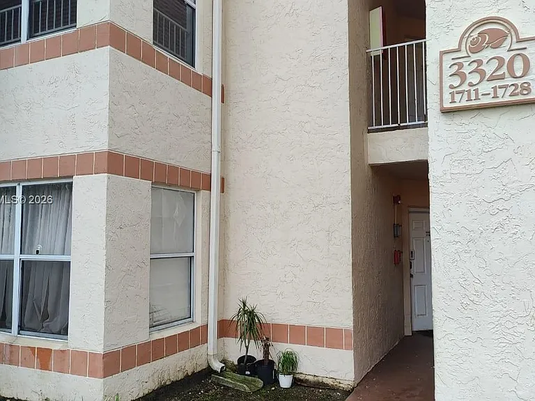 3320 N Pinewalk Dr N #1715 — Photo 2
