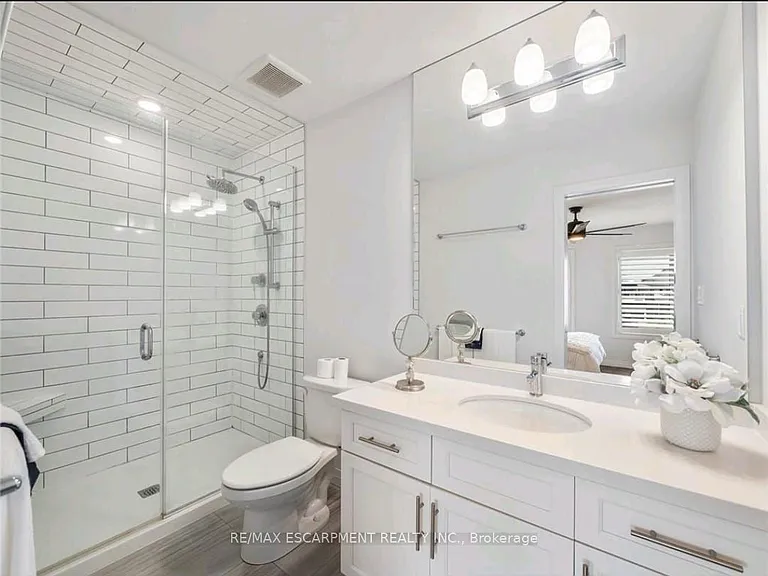 79 Greenwich Ave — Photo 12