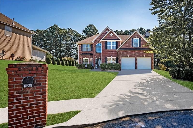 1st image of 828 Kaitlyn Dr