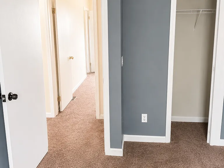 425 Euclid Ave — Photo 10