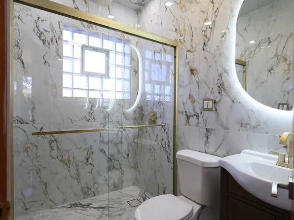 4120 Custer Ave, Brookfield, IL 60513