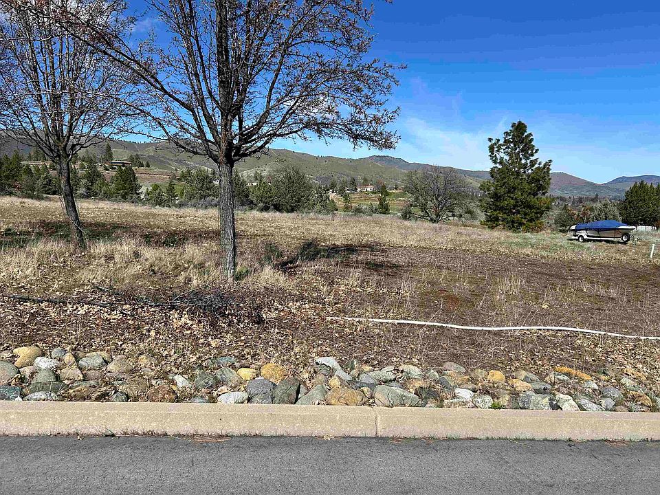 1st image of 808 Maryhill Cir
