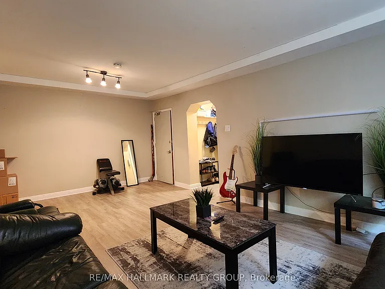 234 Frank St #1 — Photo 10