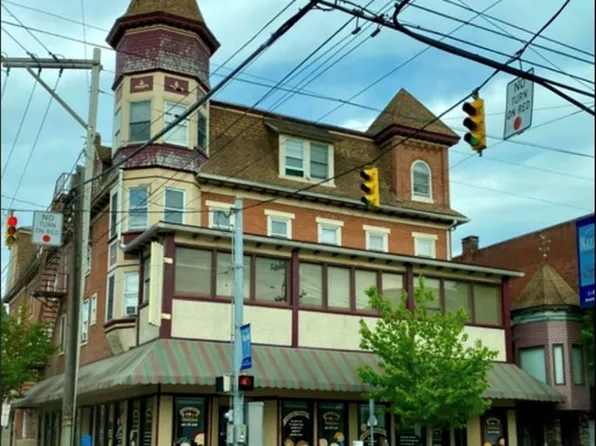 4 Belvidere St APT 302, Nazareth, PA 18064