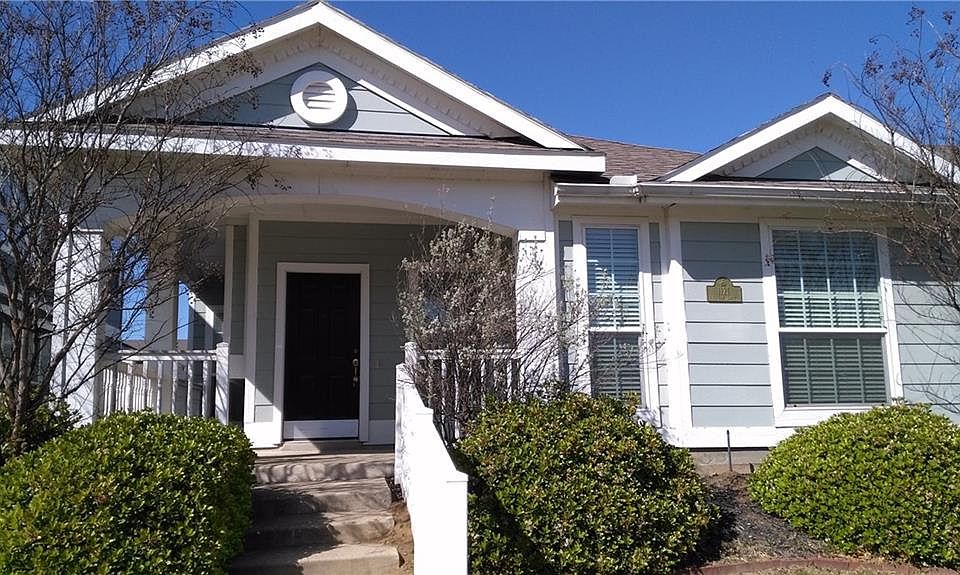 1st image of 1121 Caudle Ln