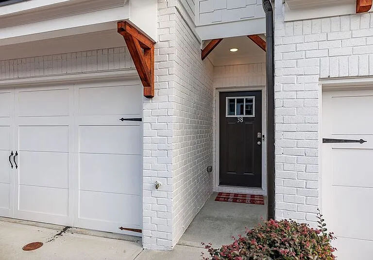 38 Auburn Woods Dr — Photo 33