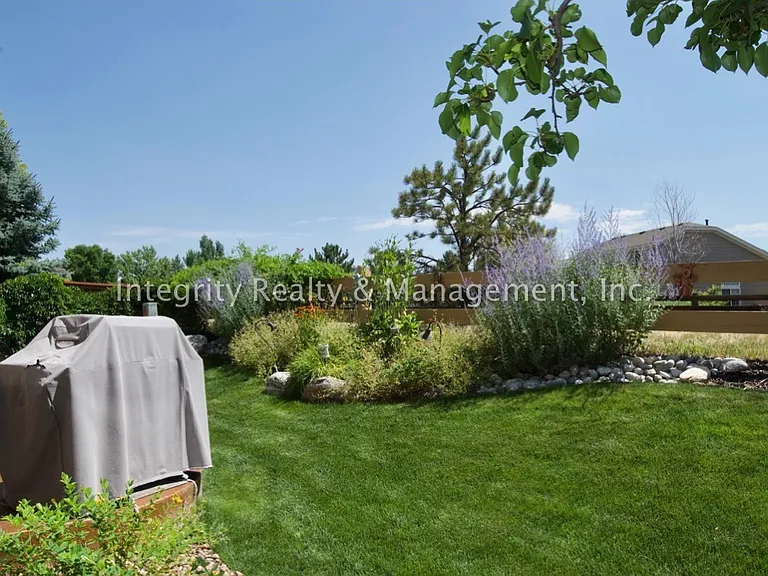 10328 Longwood Way — Photo 33