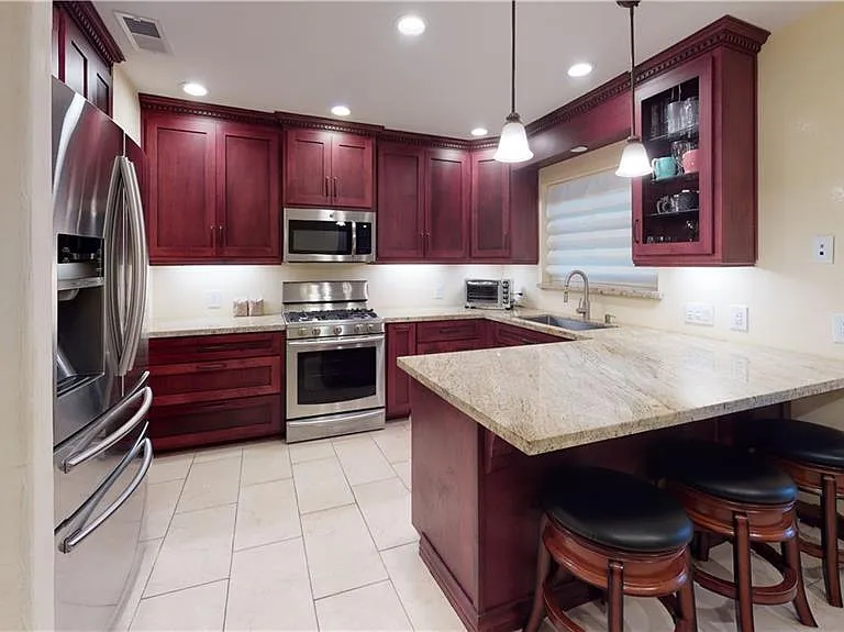 2816 Gardenia Cir — Photo 4