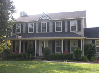 2407 Riverstone Dr, Murfreesboro, TN 37128