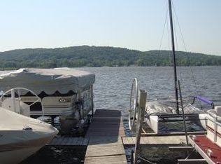 W10729 Wildwood Way, Poynette, WI 53955