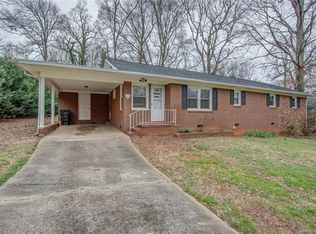 129 Dickson Rd, Lowell, NC 28098